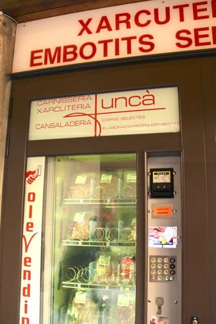 Besalú vending machine