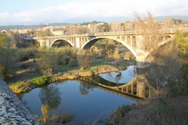 Besalú bridge