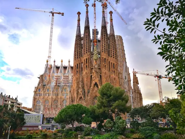 Sagrada Familia: Famous landmark of Spain