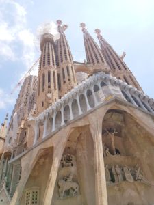 The Sagrada Familia: what to see in Barcelona as the number one attractions