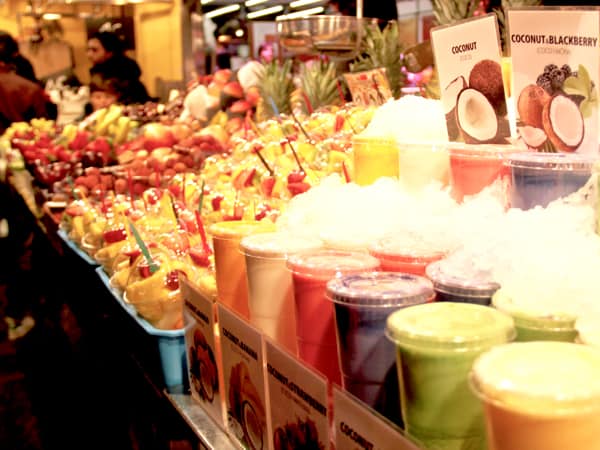 Barcelona, things to see: La Boqueria of colorful fruits, meants