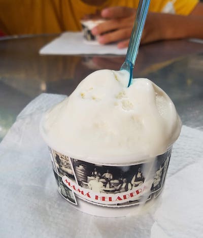 Good Food places in Barcelona include ice cream shop, Mamá Heladera