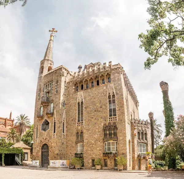 The Torre Bellesguard, one of the hidden places in Barcelona